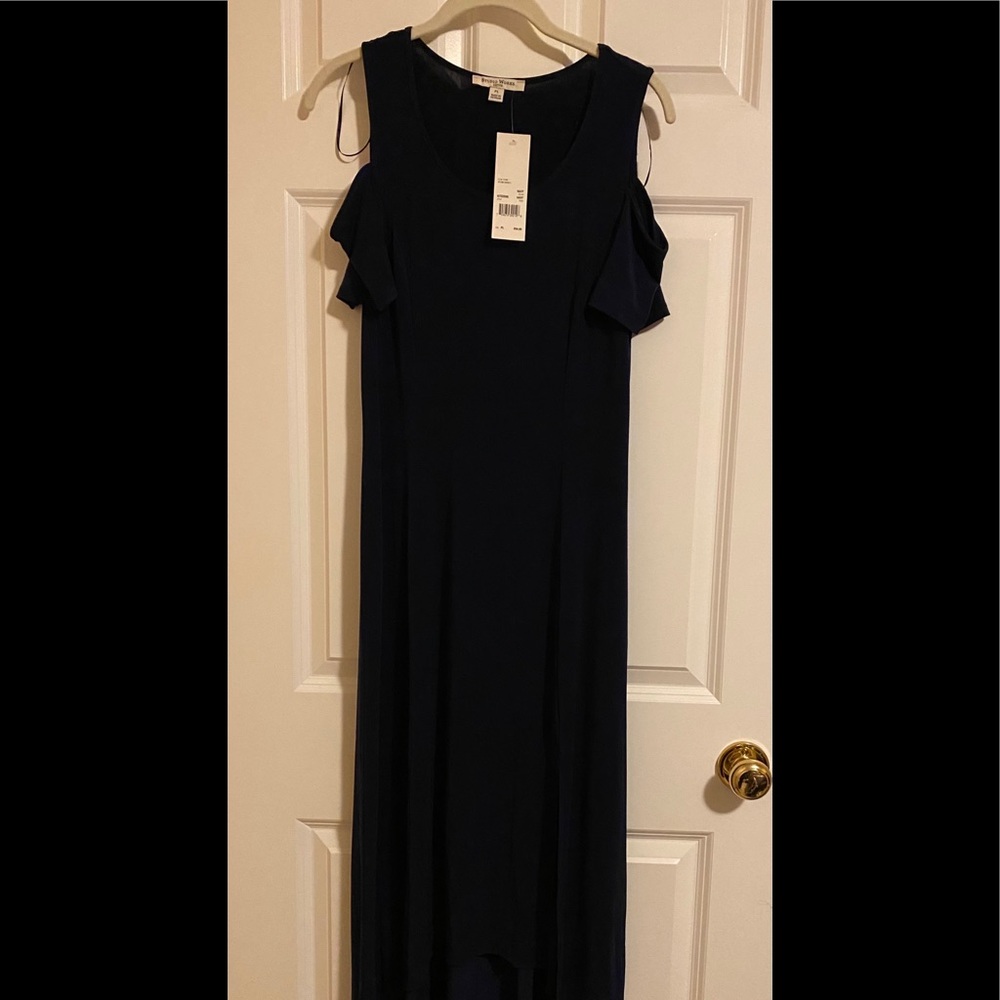NWT high-low cold shoulder dress. Size LP